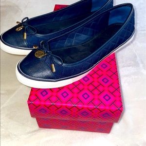 Tory Burch caruso flats